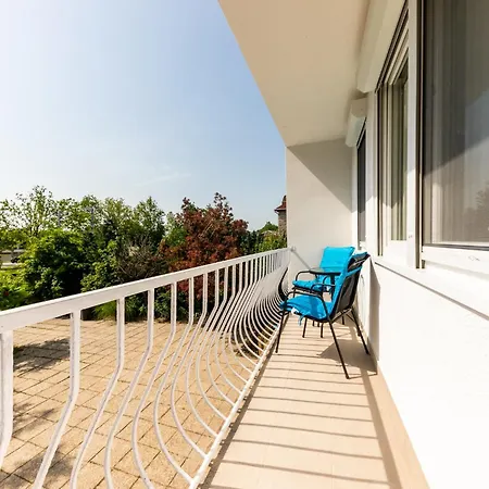 Balaton Wave Apartment *